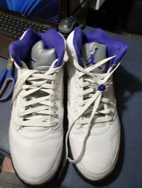 Jordan 5  Retro Dark Concord White & Purple Basketball Sneakers Size 12m.